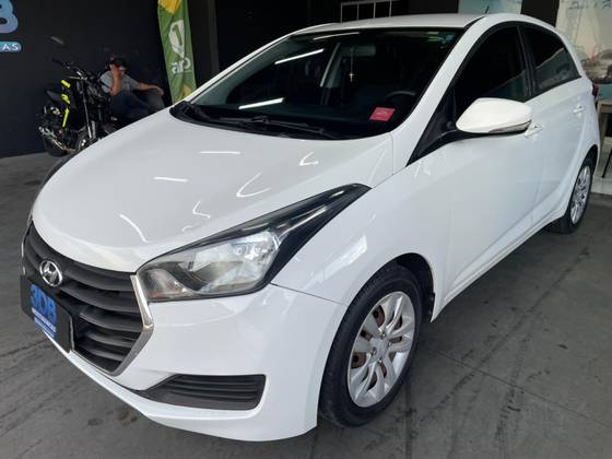 HYUNDAI HB20 1.0 COMFORT 12V FLEX 4P MANUAL HYUNDAI HB20 1.0 COMFORT 12V FLEX 4P MANUAL